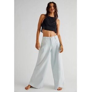 Free People Charlie Wide Leg Jeans Pleated Drop Side Pockets Wash Blue 28